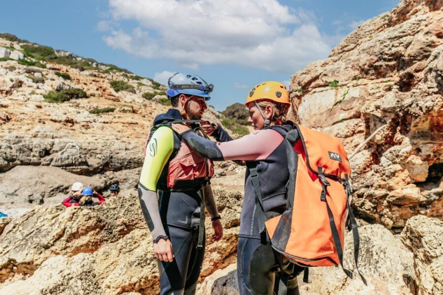 Mallorca: Cova des Coloms Caving Trip with Hotel Transfer - The 4-hour flow: pickup to hike to swim, without wasting your day