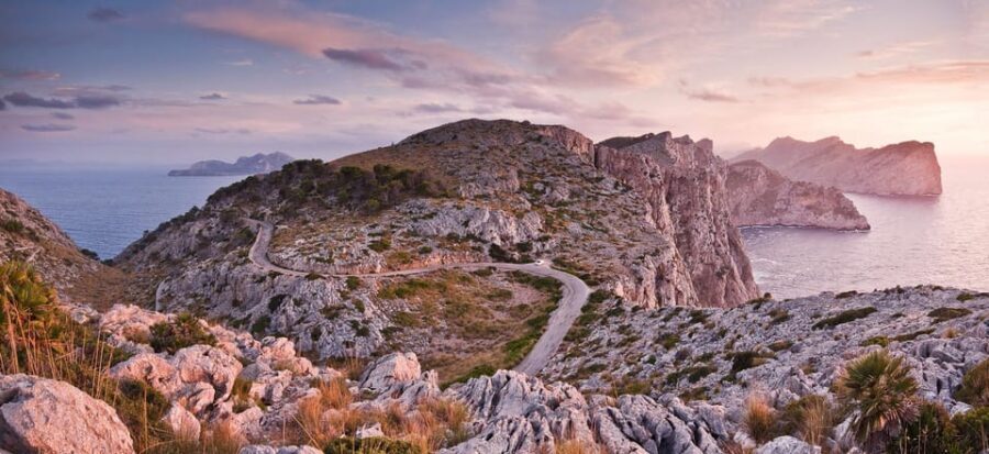 Mallorca: Discover Paradise: Formentor and Playa de Muro - Practical tips that make the day smoother