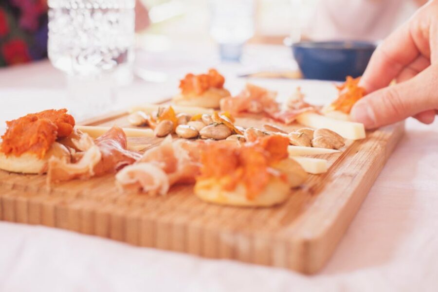 Mallorca: Gastronomic Wine Tasting & Local Delicacies - Where it happens: rooftop terrace, finca, yacht, or kitchen table