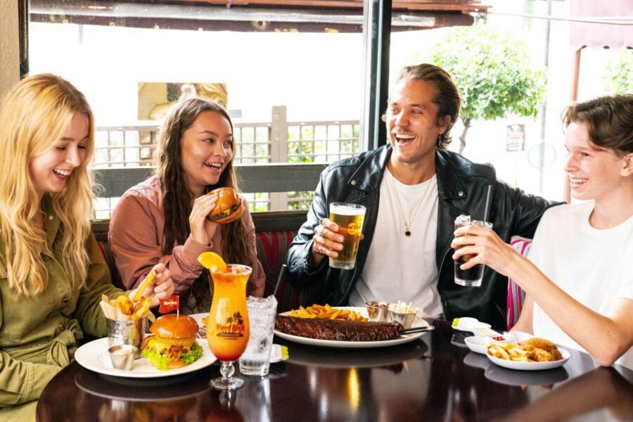 Mallorca: Hard Rock Cafe Entrance with Lunch or Dinner - What you really get for $35: value math and the set-menu reality
