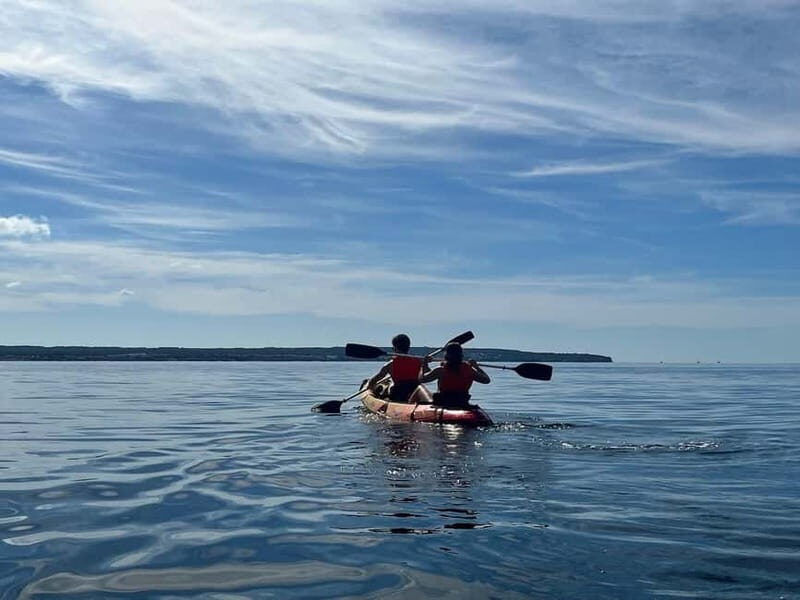 Mallorca: Kayak Rental - From the Meeting Point to Open Water: Your First 20 Minutes