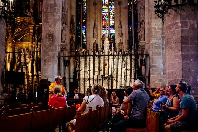 Mallorca Old Town Walking Tour with Cathedral Skip The Line Tour - Entering La Seu: skip-the-line, then what to look for in 45 minutes