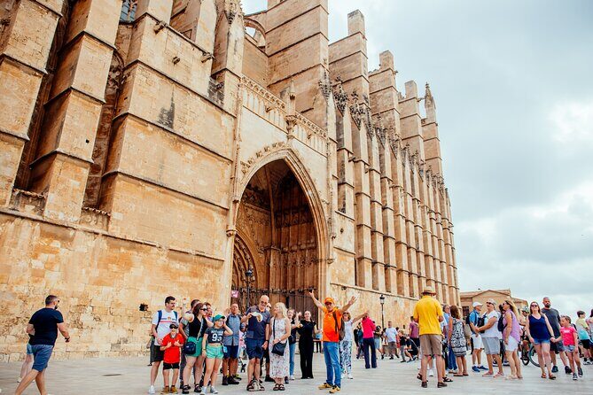 Mallorca Old Town Walking Tour with Cathedral Skip The Line Tour - La Almudaina outside the cathedral: a palace you recognize after the walk
