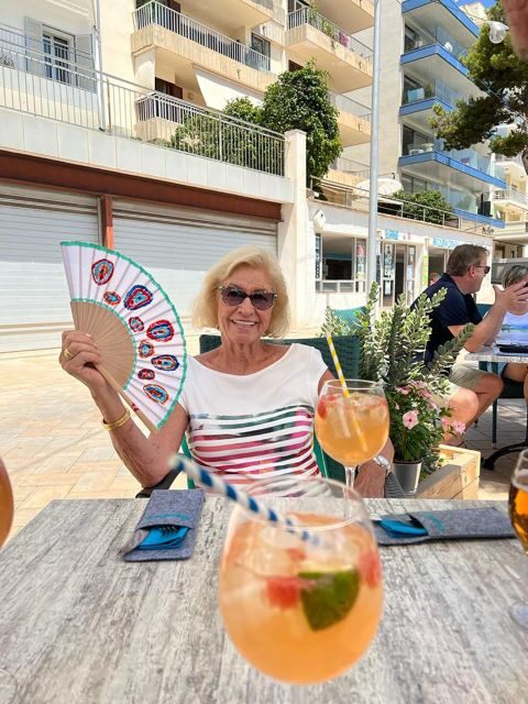 Mallorca/Porto Cristo: Design your own Spanish hand fan - What you’ll paint: flowers, abstract designs, or a watermelon look