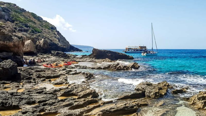Mallorca: Sea Cave Kayaking Tour with Snorkeling and a Snack - Swimming Stops and Break Time: How the Trip Gets Its Balance