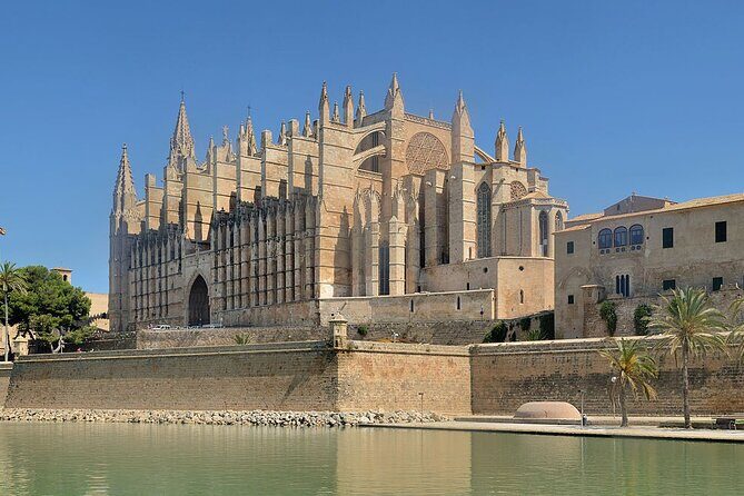 Mallorca Shore Excursion Bellver Castle and Cathedral Private Tour - Key highlights to know before you go