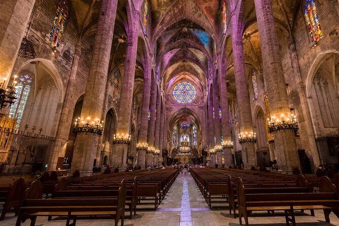 Mallorca Shore Excursion Bellver Castle and Cathedral Private Tour - Palma old town for 30 minutes: the fun kind of time pressure