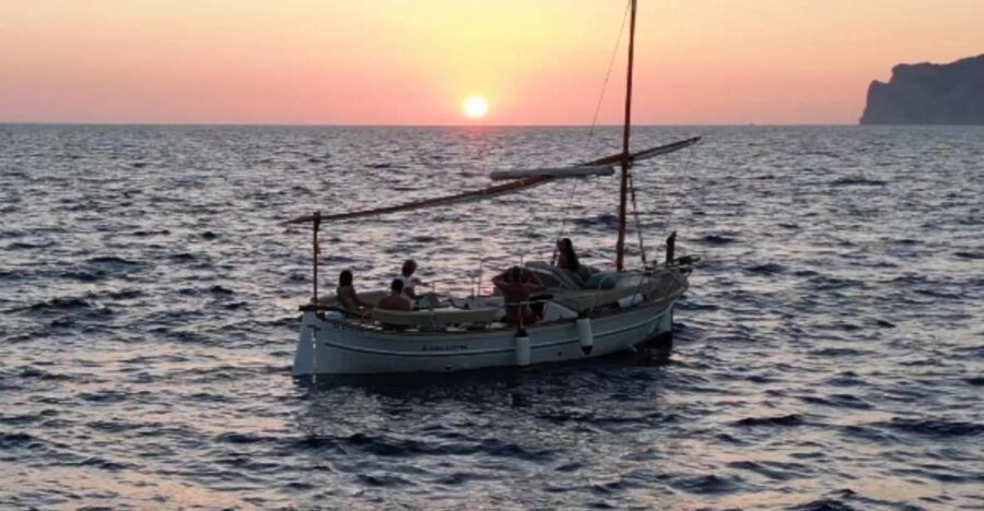 Mallorca: Sunset Eco charter experience - The Silent Electric Llaut: Why It Feels Different