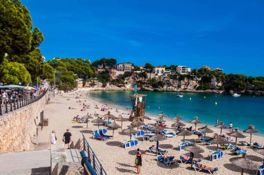 Mallorca: Ticket for Caves of Drach with Pickup Service - Key highlights at a glance