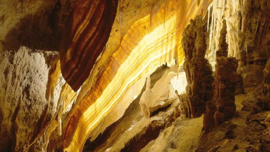 Mallorca: Ticket for Caves of Drach with Pickup Service - Porto Cristo free time: 20 minutes is short, so aim for one thing