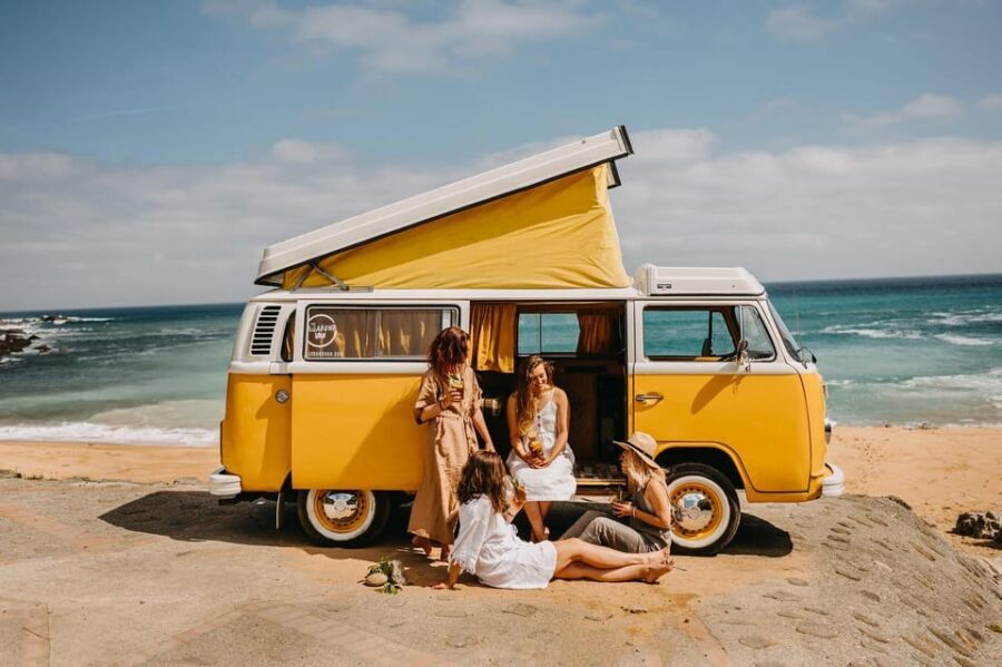 Mallorca: Vintage Sunset tour by the sea with a picnic - The first scenic moments: photo stops that don’t eat your time