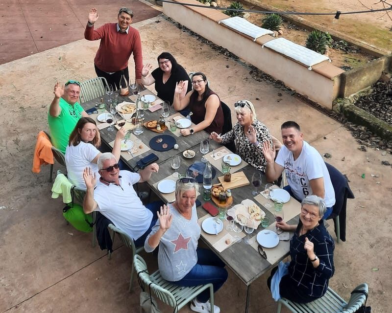 Mallorca: Wine Cellar Tour XL - 3 Wine Tastings incl. GERMAN - What you learn on the vineyard walk and cellar tour