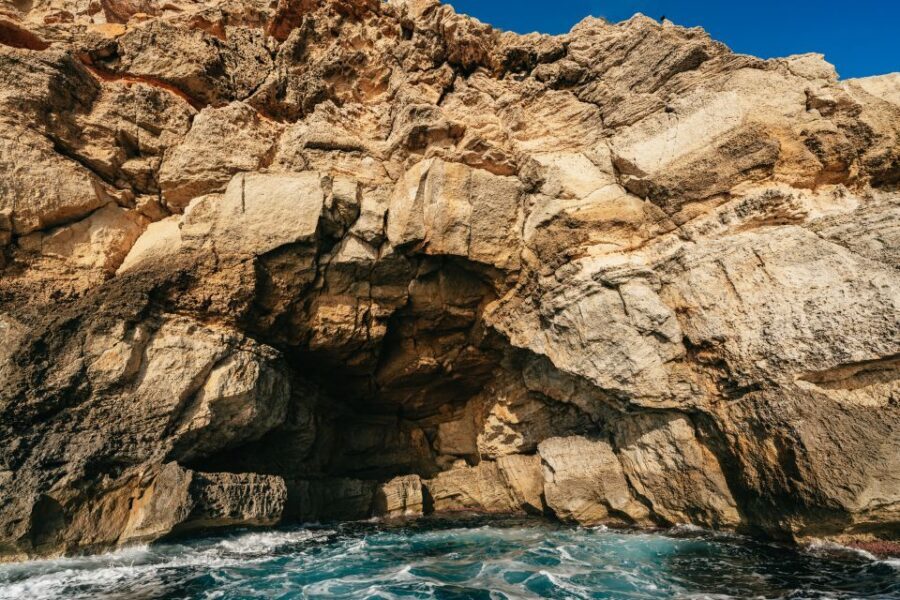 Palma Bay: 1-Hour Speedboat Adventure - Captain Style, Comfort on Waves, and Why the Boat Feels Controlled