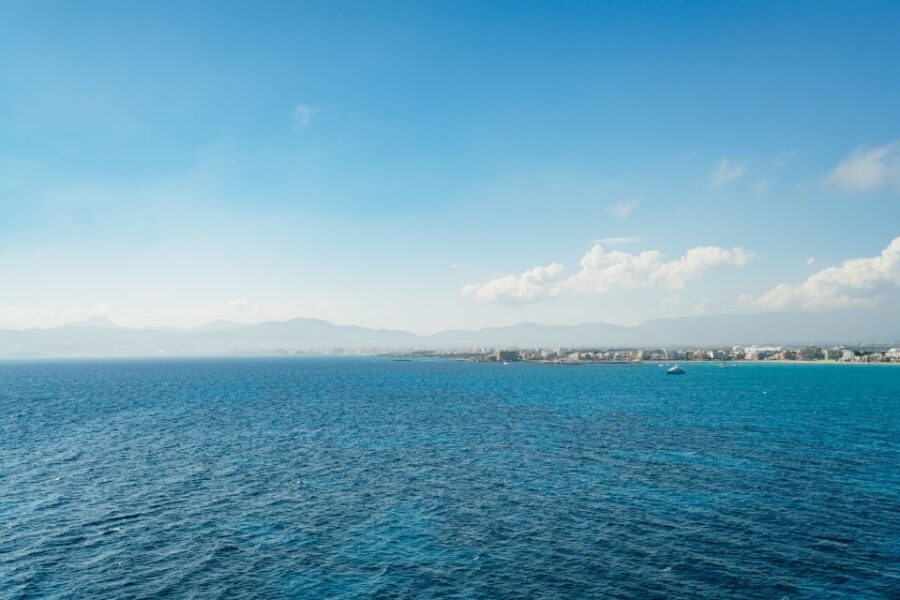 Palma Bay: Parasailing Experience - Price and value: what $77 buys you over Palma Bay