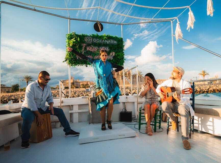 Palma : Boat Trip with Live Flamenco Show - Boarding and the first part of the 3-hour cruise