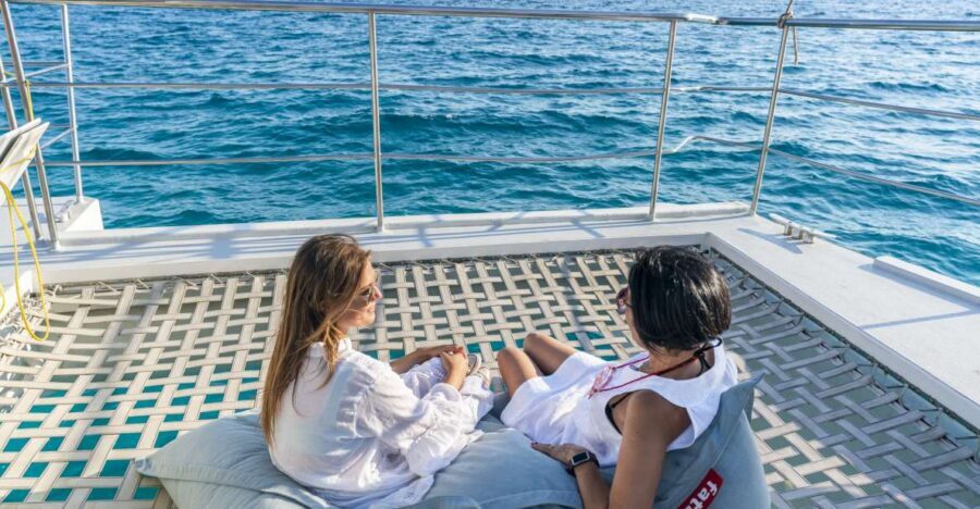 Palma: Catamaran Cruise with Swimming and Snorkelling - Palma Bay on a catamaran: Cap Enderrocat to Cala Vella