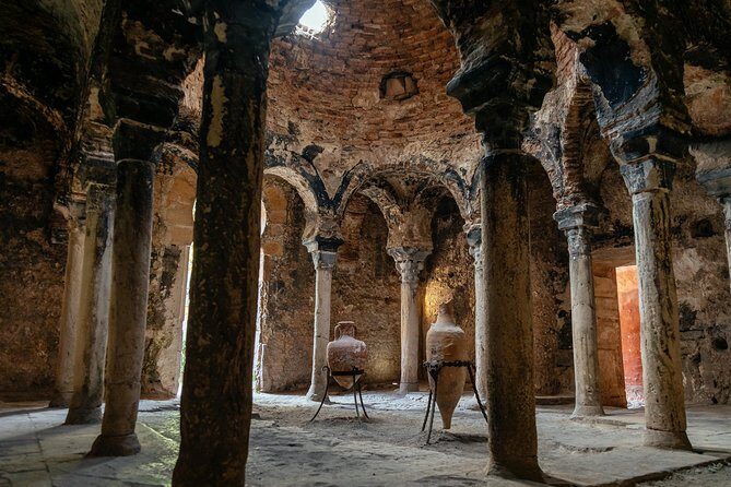 Palma Cathedral & Surroundings PRIVATE TOUR with Ticket Included - La Lonja area and Guillem Sagrera’s structure: a quick art-and-history hit