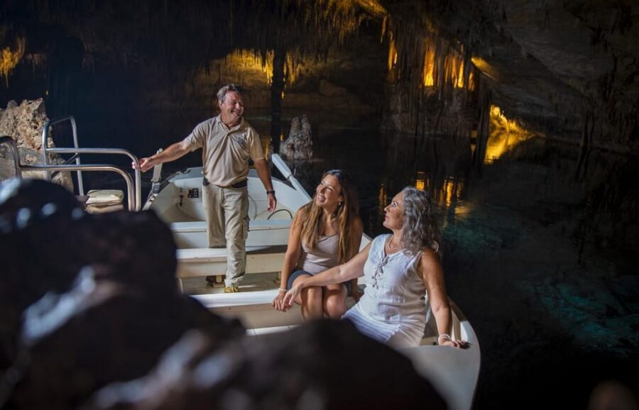 Palma: Caves of Drach Entrance, Music Concert, and Boat Trip - Lake Martel Light Show and the Route Toward the Concert