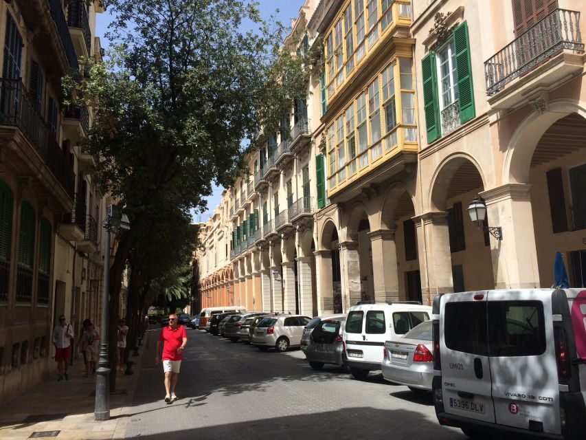 Palma: Culinary Tapas Tour of the Old Town - Es Baluard Fortress to Passeig del Born: Views Built Into the Walk