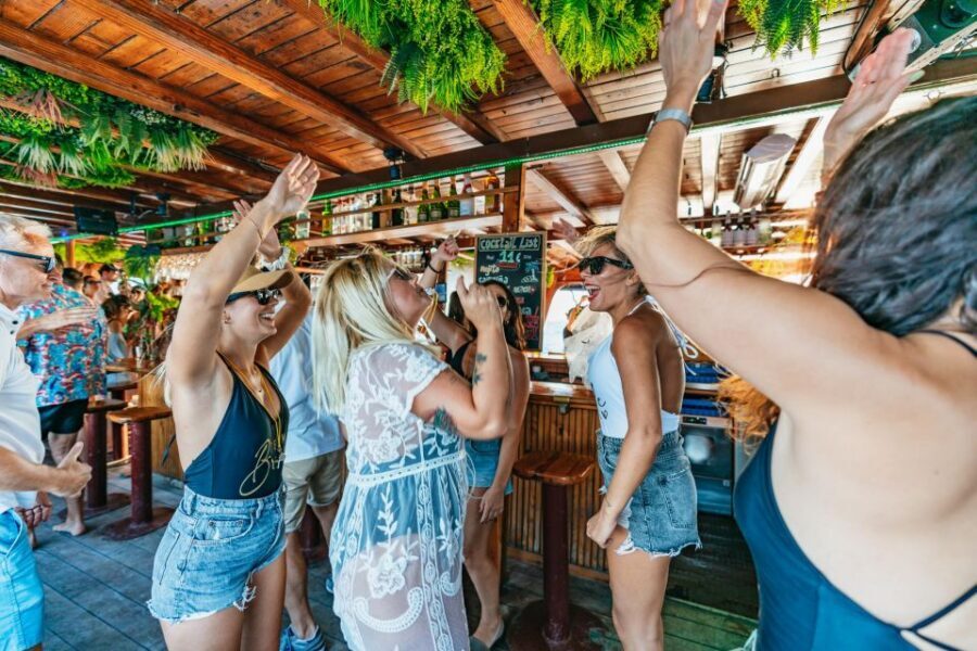 Palma de Mallorca: Daytime Boat Party with Live DJ - Key things I’d plan around