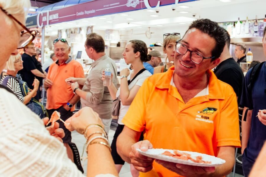 Palma de Mallorca: Foodie Walking Tour of the Old Town - Mercat de l’Olivar: shop like a local, not a tourist
