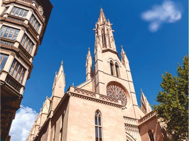 Palma de Mallorca: Guided Tour of the Old Town - Patios, Courtyards, and the Modernisme Details You’ll Actually Notice