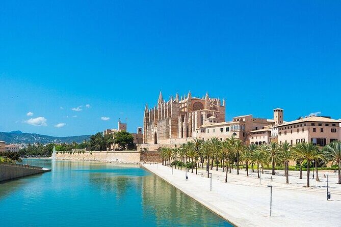 Palma de Mallorca Must-See Attractions Walking Tour With A Guide - Carrer de Sant Agustí and Placa de Cort: fast history you can feel