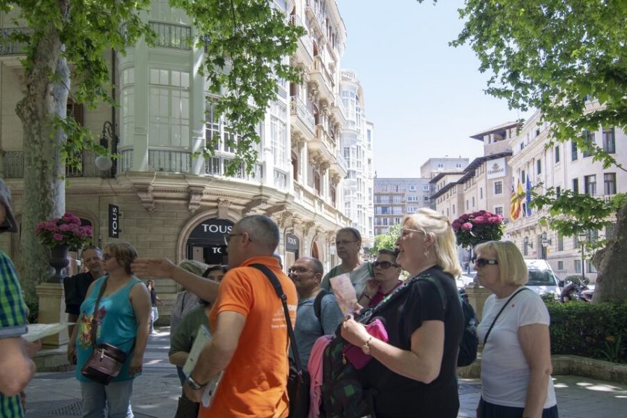 Palma de Mallorca: Old Town and Cathedral Tour - The 1.5-hour plan: old town first, then the cathedral