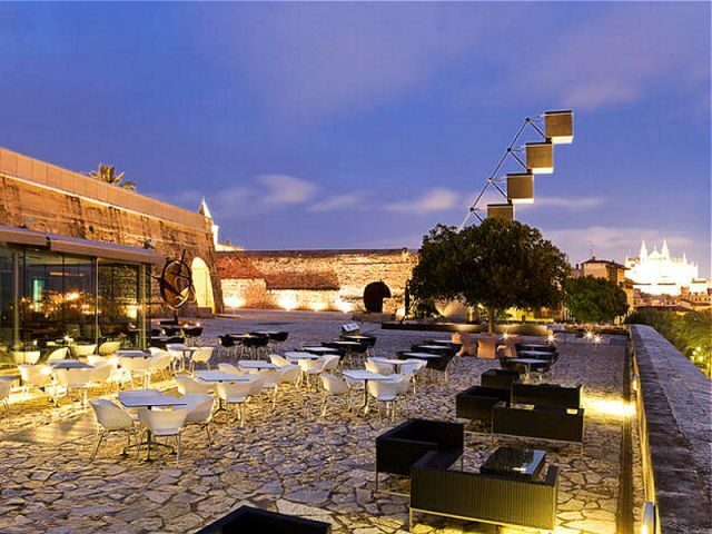 Palma de Mallorca: Old Town Atmospheric Evening Tour - The Old Town route: what you’ll see and what it means