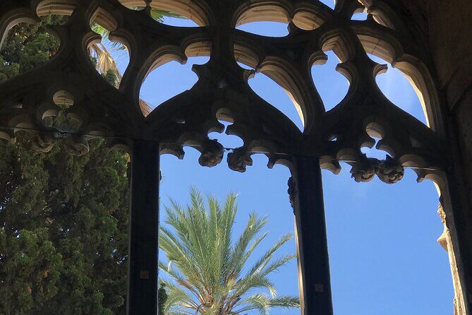 Palma de Mallorca: PRIVATE Local Food And Cathedral Experience - Cathedral of Santa Maria of Palma: Catalan Gothic, plus what to actually look for