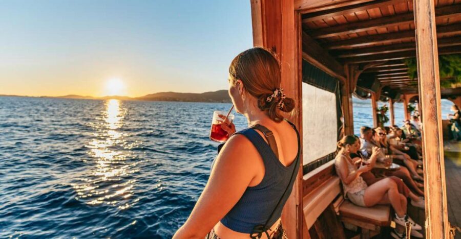 Palma de Mallorca: Sunset Boat Tour - Finding Barca Samba and Getting on Board Without Stress
