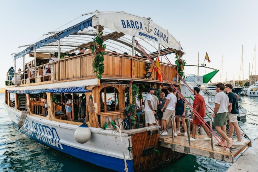 Palma de Mallorca: Sunset Boat Tour - Palma Sunset: Port Views, Tramuntana, and the Best Photo Light