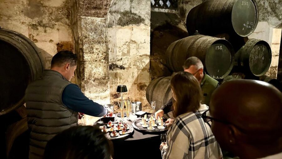 Palma: Distillery Tour with 6 Spirits and Tapas Tasting - Guide Quality: What You Can Expect From the People Running It
