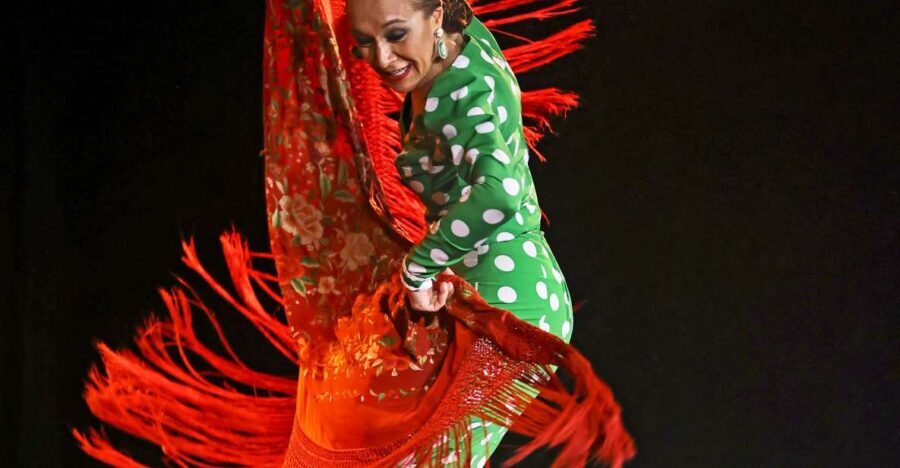 Palma: Flamenco Show at Tablao Flamenco Alma with Drink - Tapas before flamenco: making it feel like a complete night out