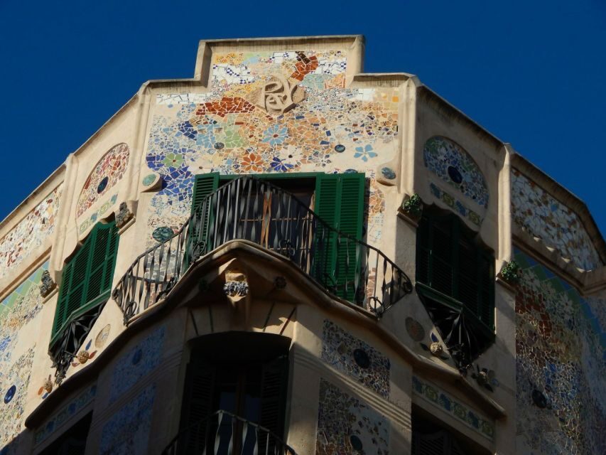 Palma old town for the first time - Walking the old town with a real local guide