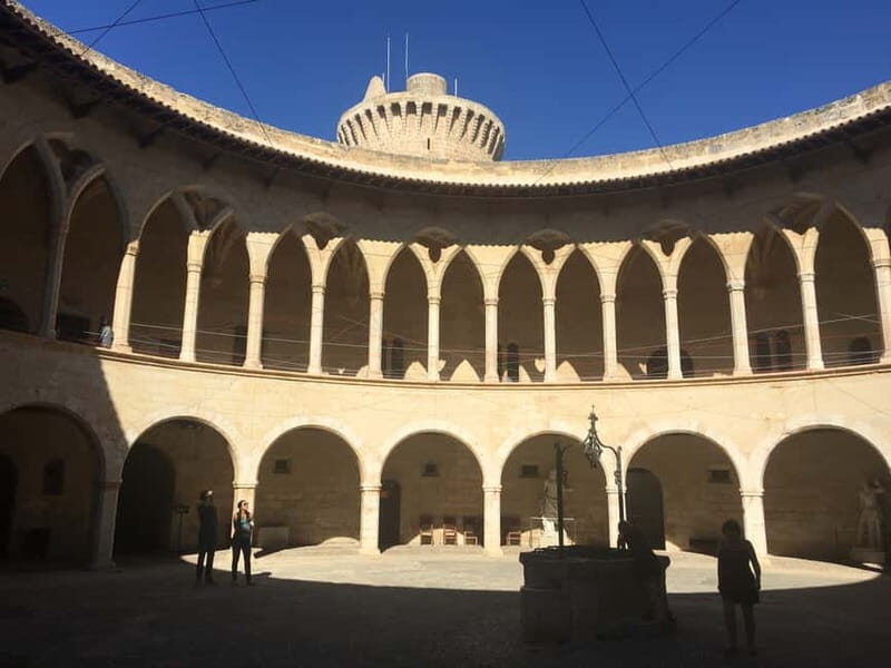 Palma Old Town Insider Tour with visit of the Cathedral - Palma in 2.5 Hours: Why This Walk Works