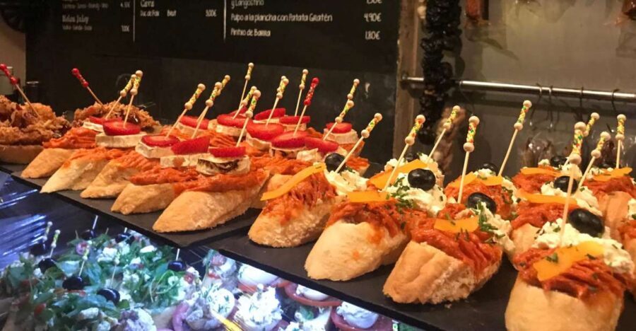 Palma Old Town Sunset Tour and Food Tastings - Parque de la Mar and the Night-Before-Views Feel