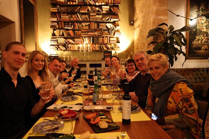 Palma Tapas Tour- The Original! - The Walking Route: Cathedral, Fortress, and a Grand Hotel Moment