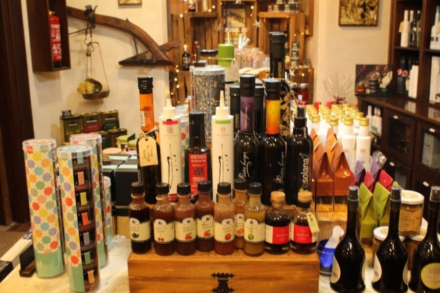 Palma Tour with Wine and Tapas Tasting - Olive oil tasting: the small lesson that upgrades every meal in Mallorca