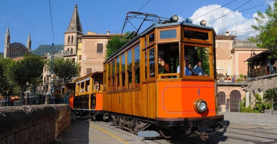 Palma: Tramuntana Full-Day Tour with Sóller Train and Lunch - The Red Lightning train: fields, tunnels, and mountain bends