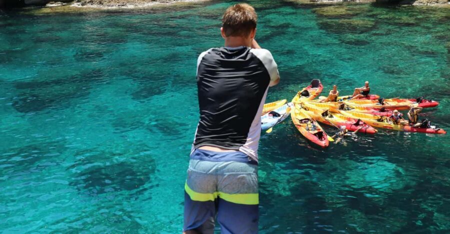 Pollença: Kayak and Coasteering Cliff Jumping - Starting at Cala Molins: safety briefing and kayak basics