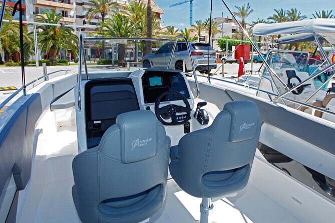 Private Boat Rental Abaris 23 from Alcudia - Boat Condition and Comfort: The Stuff You Feel Immediately