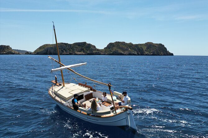 Private Sailing Experience on an Electric Llaut in Mallorca - A 4-hour rhythm you can actually enjoy