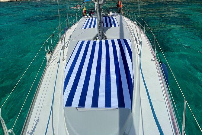 Private sailing with Paella and Tapas in Palma - Meeting in Palma: getting to Av. de Gabriel Roca
