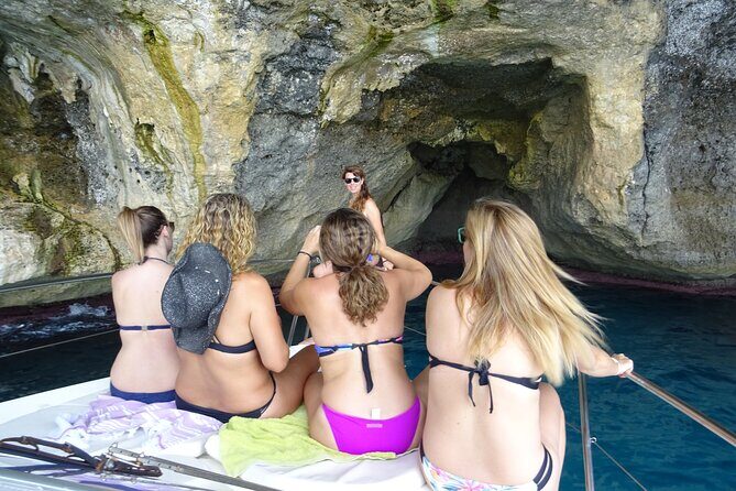 Private Tour of 4 hours at Sunset through the coves of Mallorca - The southeast-coast route: 6 coves, 4 stops, and 2 cave entries