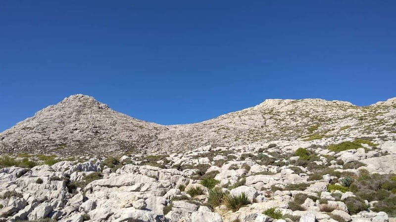 Puig Massanella , the highest accessible summit on Mallorca - En route stops: views that show up before the summit