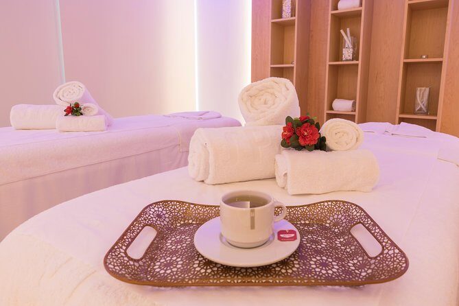 Romantic couple massage + SPA entry and private jacuzzi with cava - Key Highlights You Should Care About