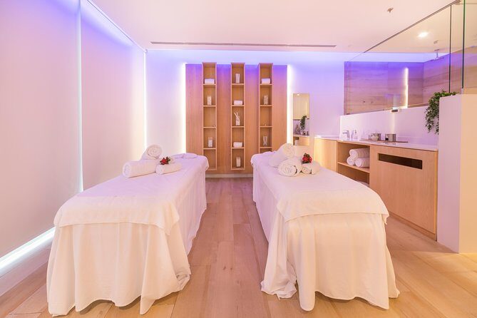 Romantic couple massage + SPA entry and private jacuzzi with cava - Value and Price: Why $250.85 Per Group Can Be Fair