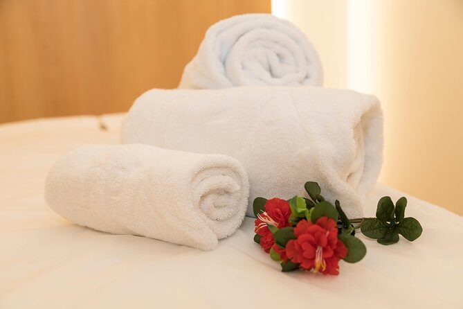 Romantic couple massage + SPA entry and private jacuzzi with cava - What’s Included (and What You Need to Bring)