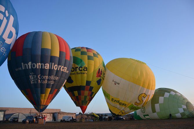 Romantic Sunrise Balloon Tour in Majorca - Landing: the quick reality check (fields happen)